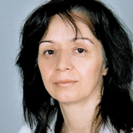 Доц. Жана Казанджиева: Слънцезащитните продукти трябва да се нанасят по няколко пъти на ден