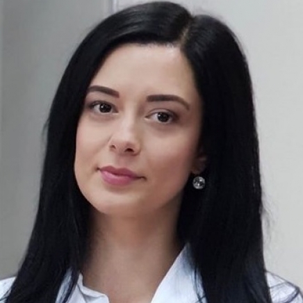 Д-р Галатея Цветкова: Струпването на много хора по плажовете и басейните е сериозна предпоставка за заразяване на очите с инфекции