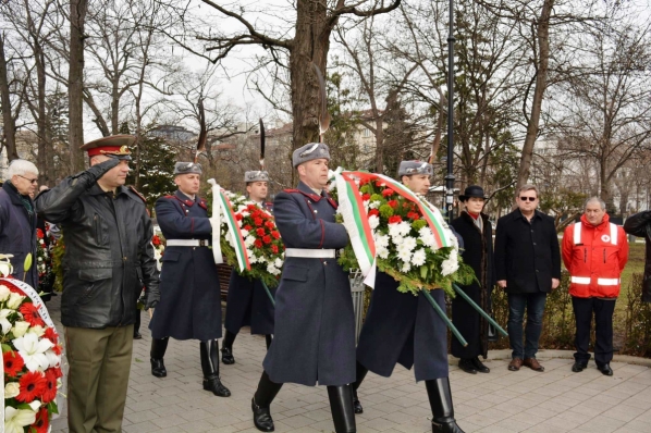 Основна снимка на страницата