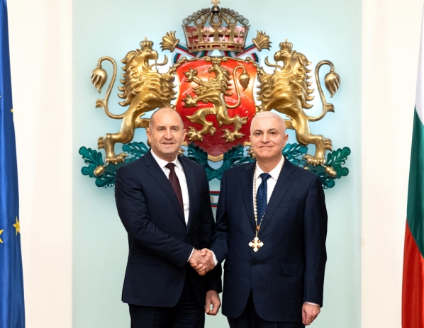 Основна снимка на страницата