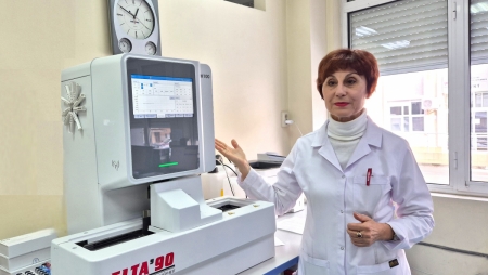 ТОП АПАРАТ ЗА ОПРЕДЕЛЯНЕ НА ПАТОЛОГИЧНИ ХЕМОГЛОБИНИ ФУНКЦИОНИРА В КЛИНИЧНАТА ЛАБОРАТОРИЯ НА УМБАЛ "АЛЕКСАНДРОВСКА"